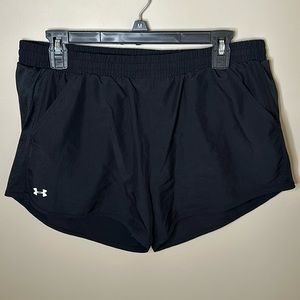 Black Under Armour athletic shorts. L